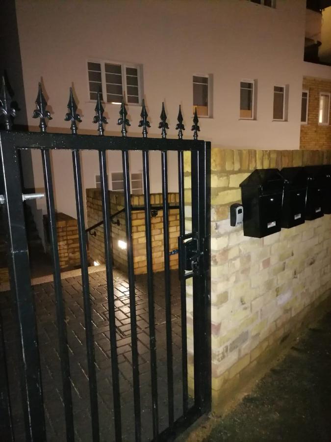 Hemans 0.8 Lejlighed London Eksteriør billede